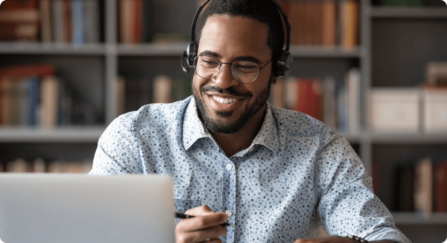 Person providing customer support